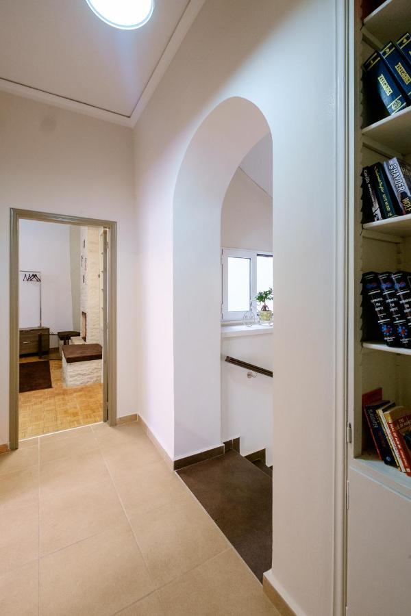 Home With Courtyard In Beating Heart Of Old Town! Chania  Bagian luar foto