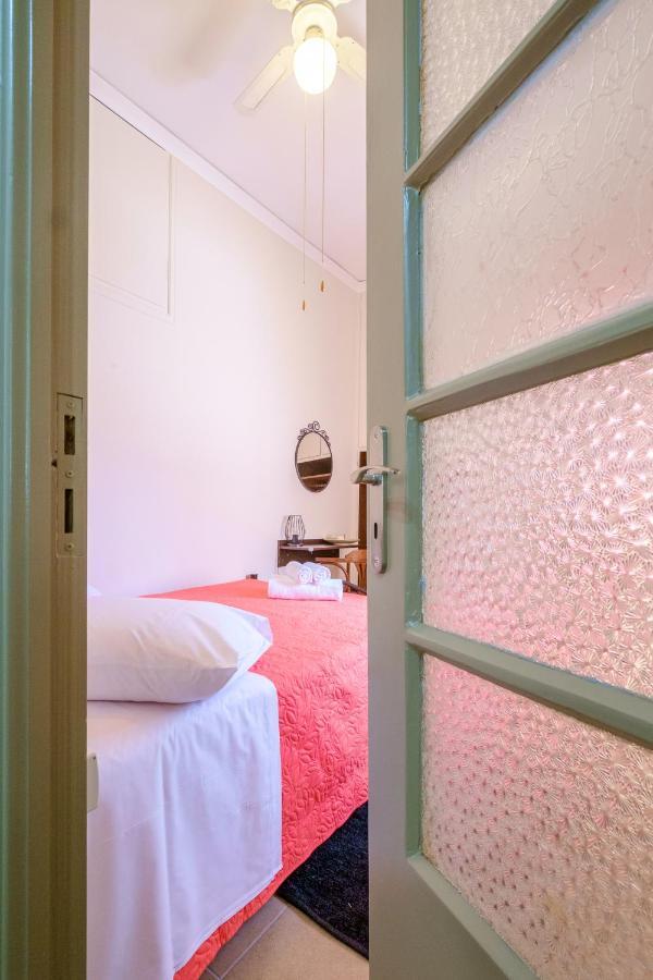 Home With Courtyard In Beating Heart Of Old Town! Chania  Bagian luar foto