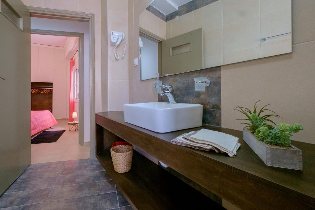 Home With Courtyard In Beating Heart Of Old Town! Chania  Bagian luar foto