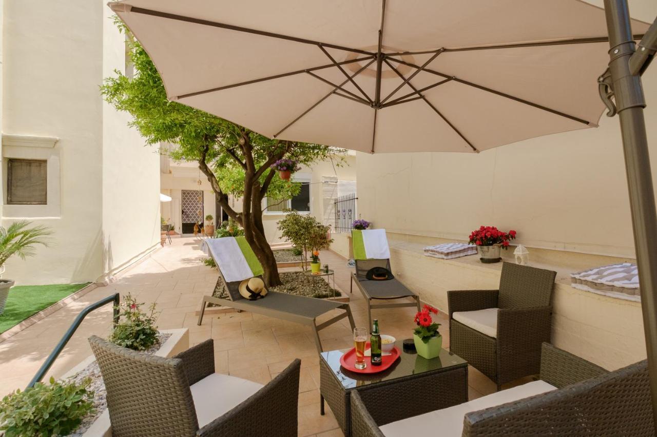 Home With Courtyard In Beating Heart Of Old Town! Chania  Bagian luar foto