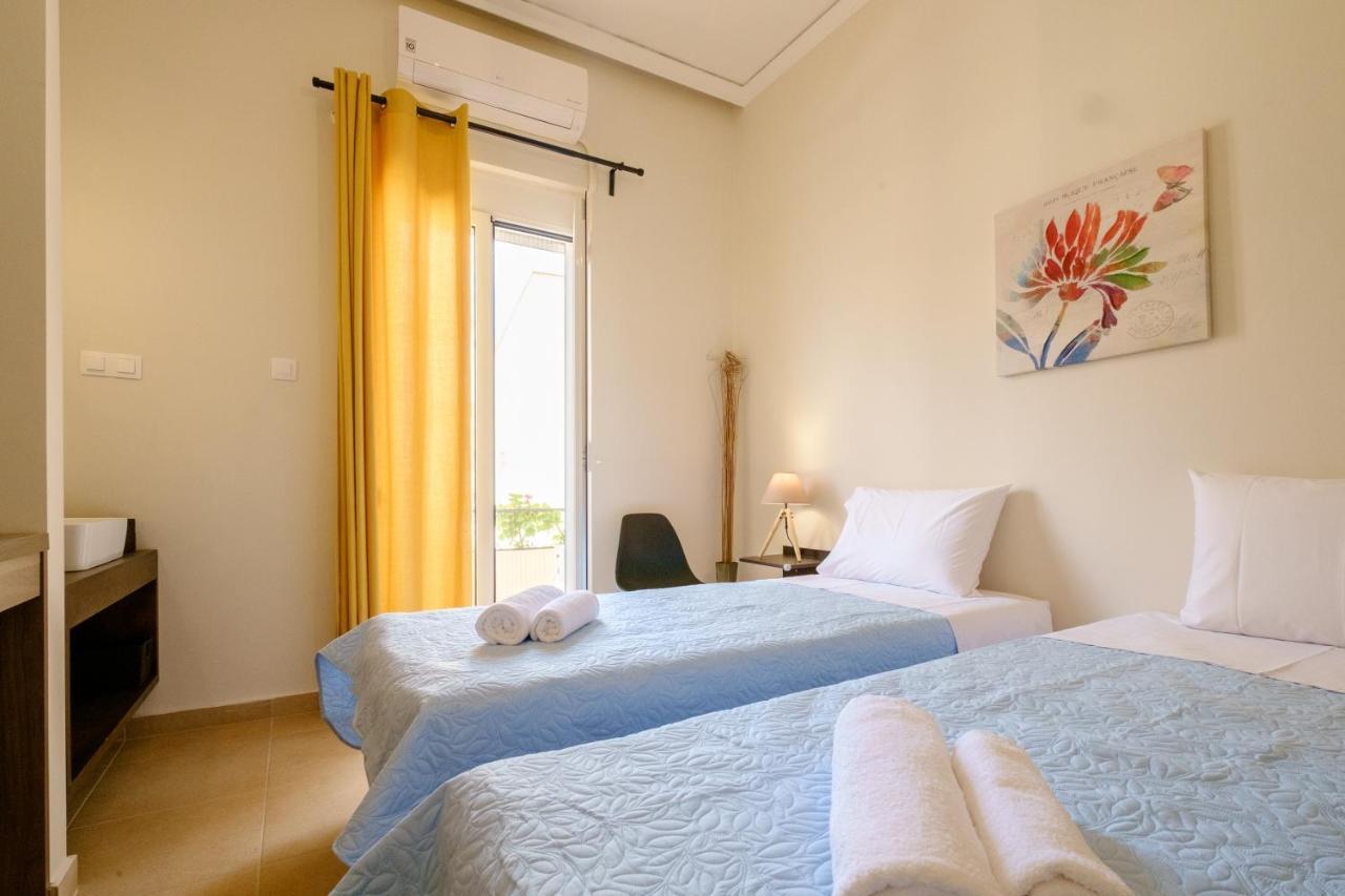 Home With Courtyard In Beating Heart Of Old Town! Chania  Bagian luar foto