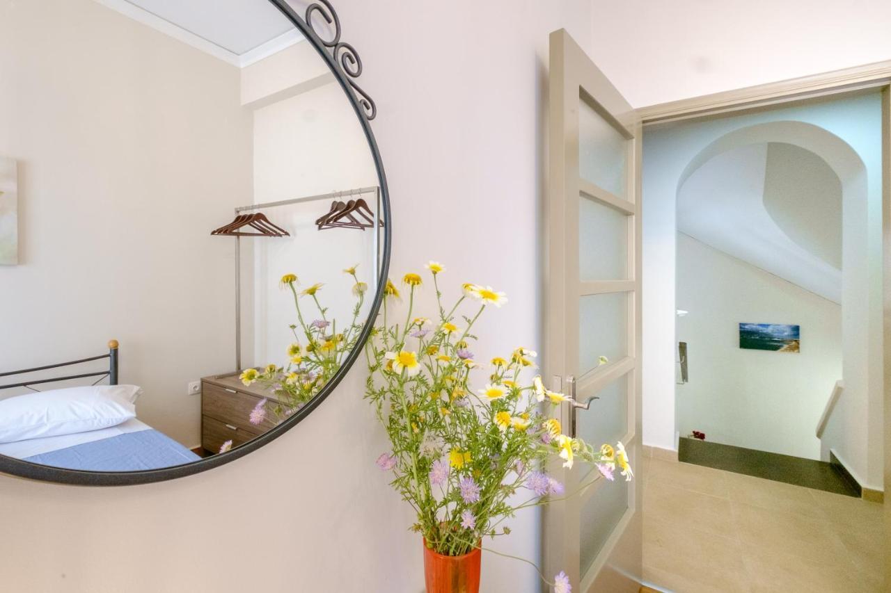 Home With Courtyard In Beating Heart Of Old Town! Chania  Bagian luar foto